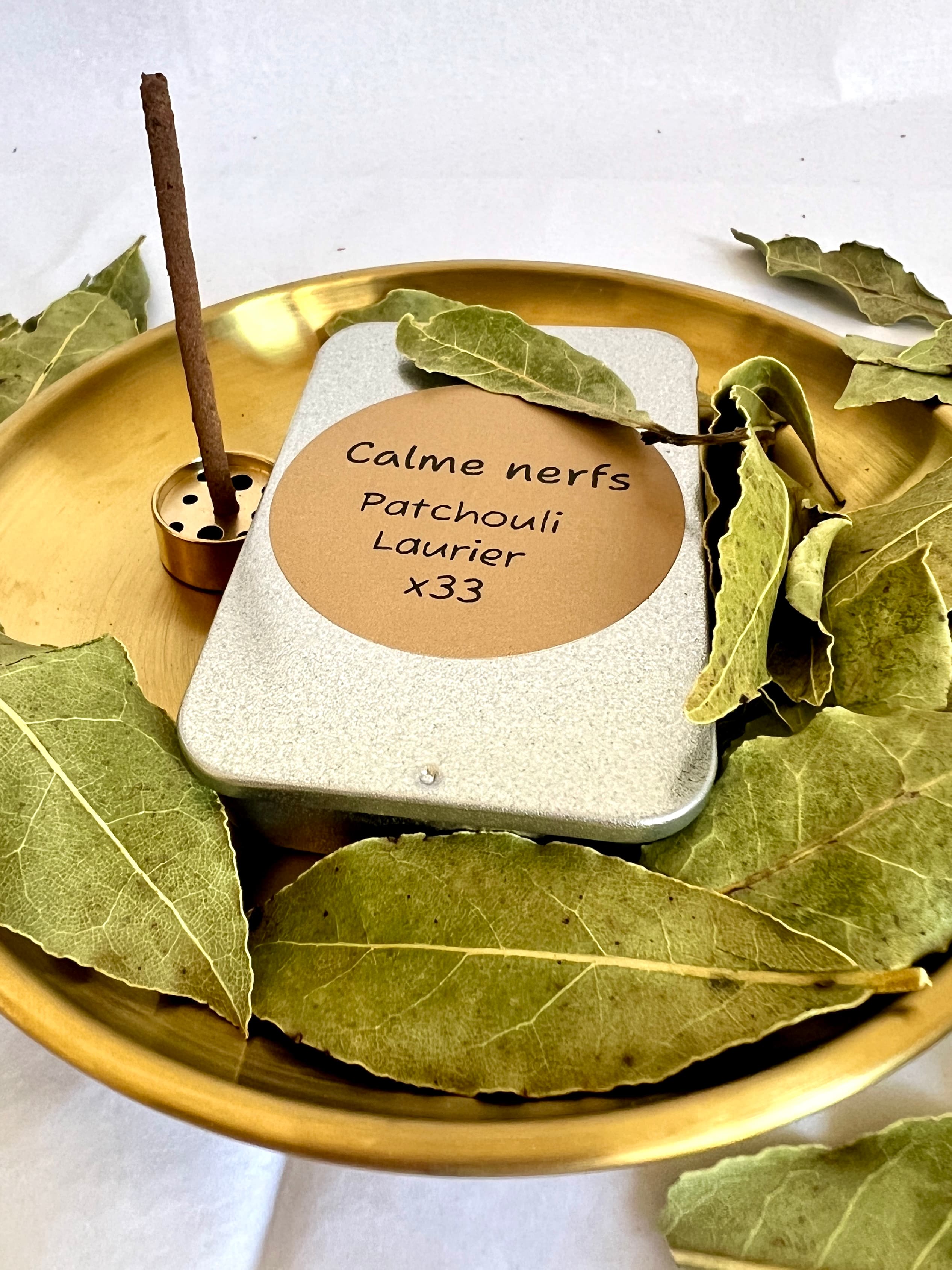 Calme nerfs, bâtonnets d'encens japonais ~ patchouli & laurier 